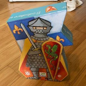 Djeco 36 piece puzzle knight and dragon